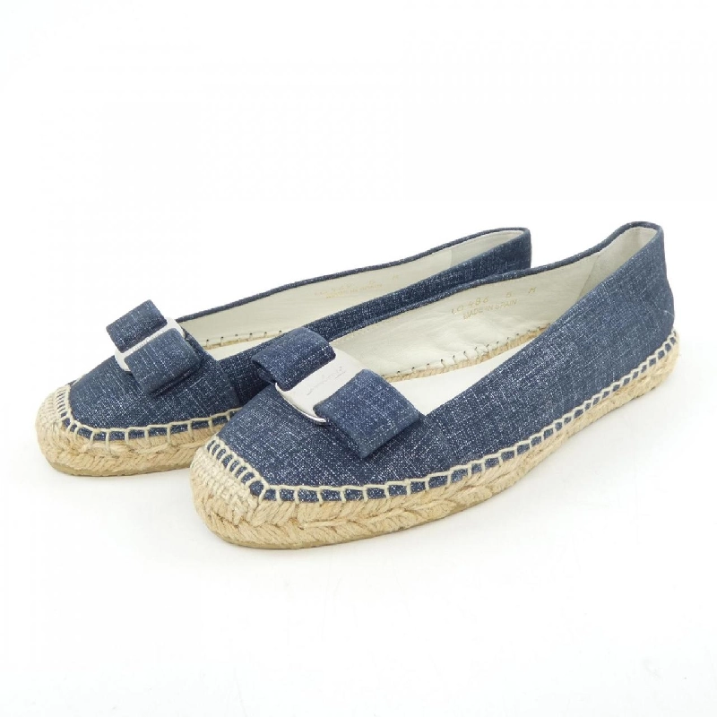 Giày bệt SALVATORE FERRAGAMO - Hàng hiệu Authentic 828910