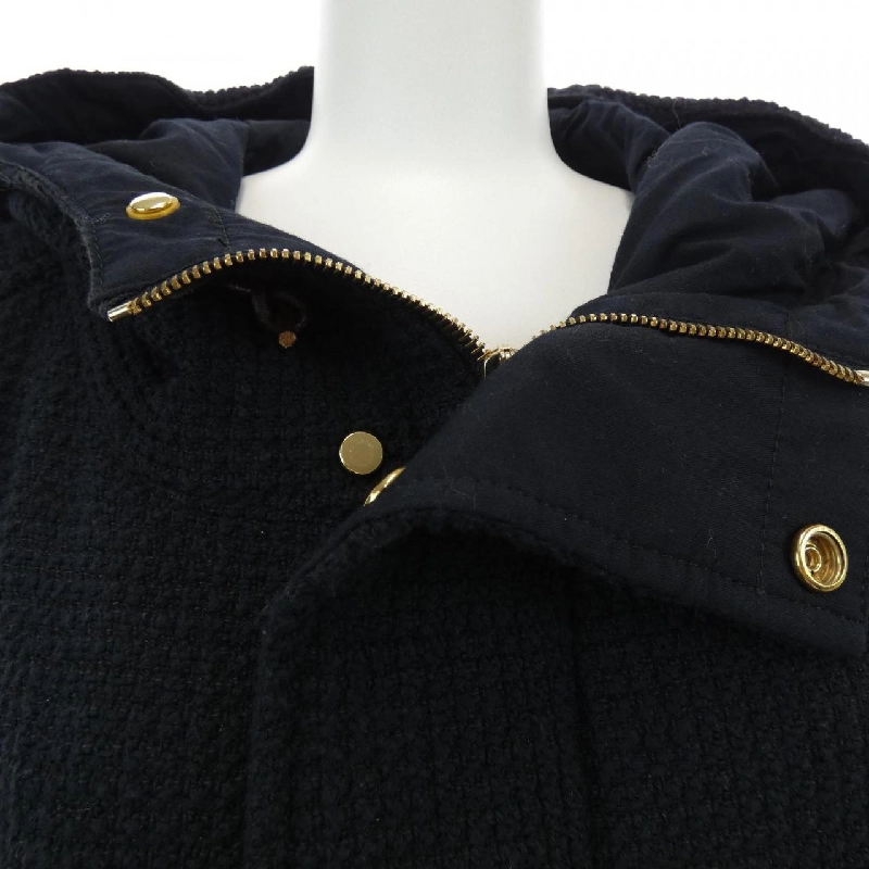 Áo khoác EMPORIO ARMANI - Hàng hiệu Authentic 810661