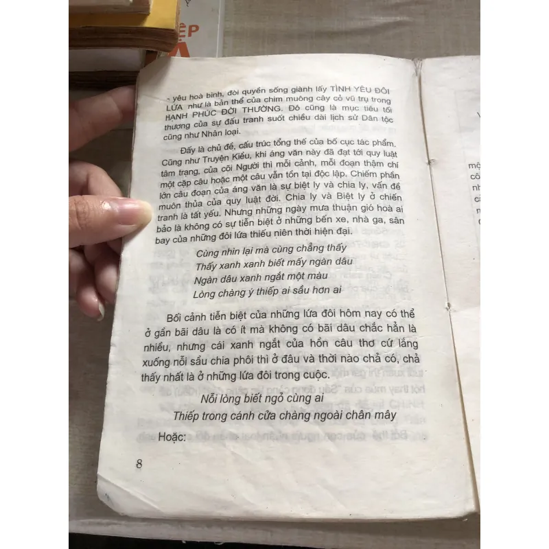 Đến với Chinh Phụ Ngâm 993272