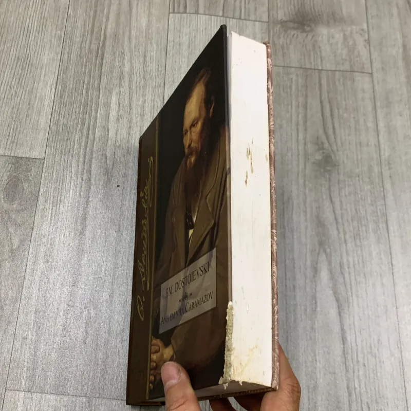 Anh em nhà caramazov - F M Dostoievski. Tập 1. 4a1 756466