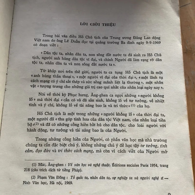 Văn Hồ Chủ Tịch 1000579