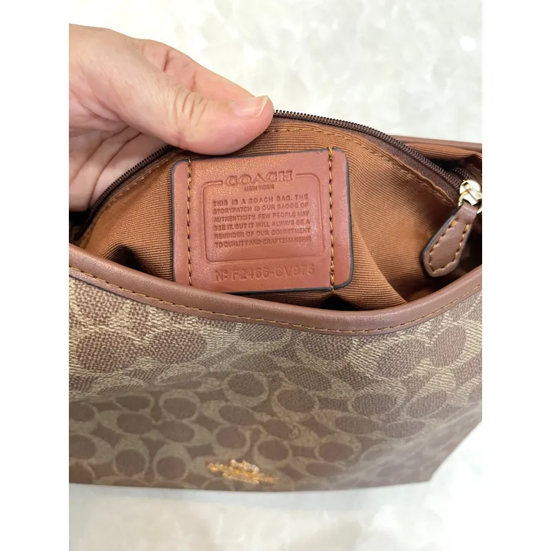 Túi Coach thời trang 723411