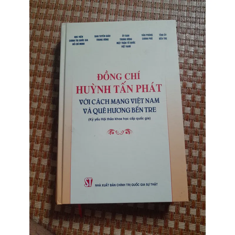 ĐỒNG CHÍ HUỲNH TẤN PHÁT VỚI CÁCH MẠNG VIỆT NAM... 761474
