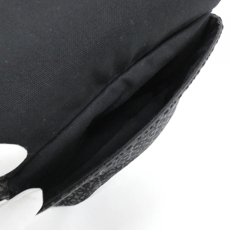 Túi đeo chéo quân đội Loewe XS B553A72X20 612571