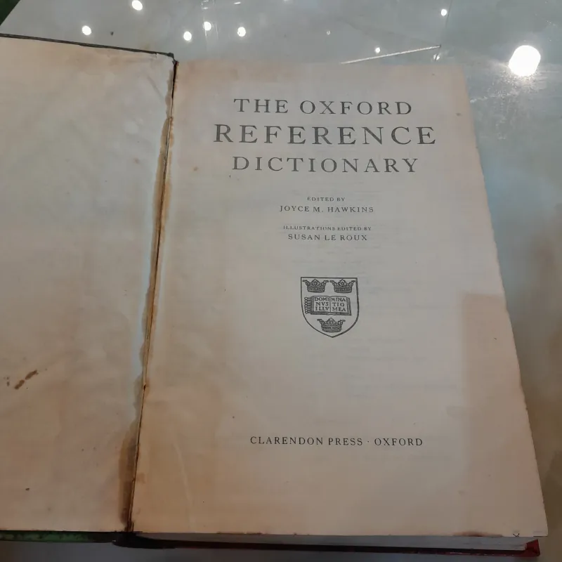 THE OXFORD REFERENCE DICTIONARY  781584