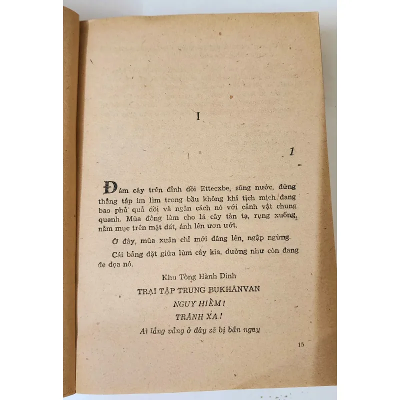 Trần Trụi Giữa Bầy Sói
-
Tác giả: Bruno Apitz  788804