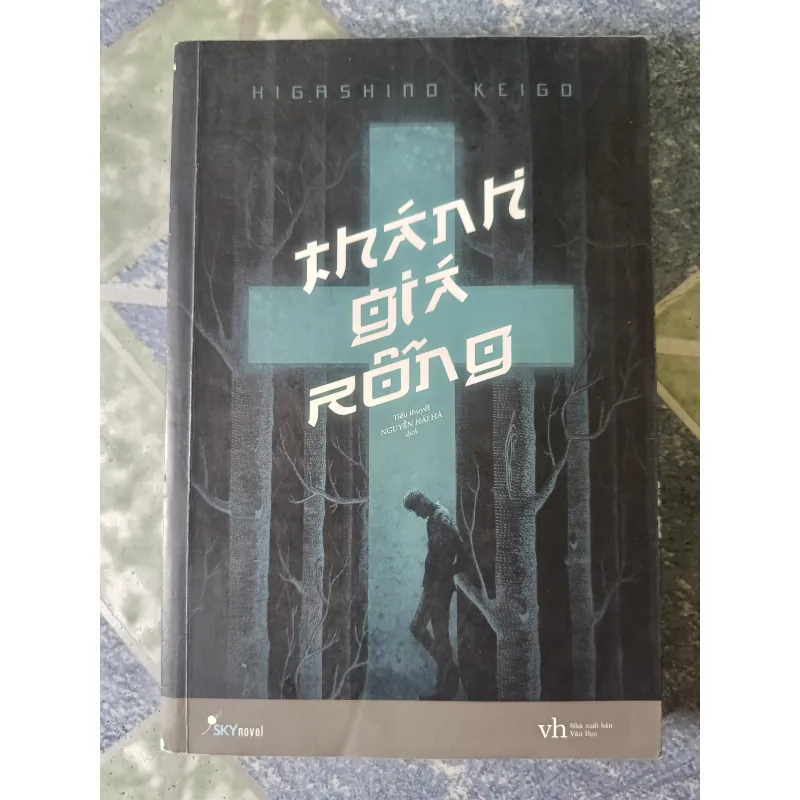 Thánh giá rỗng - Higashino Keigo 746690