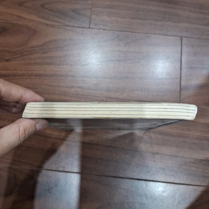 Những đôi mắt lạnh 516480