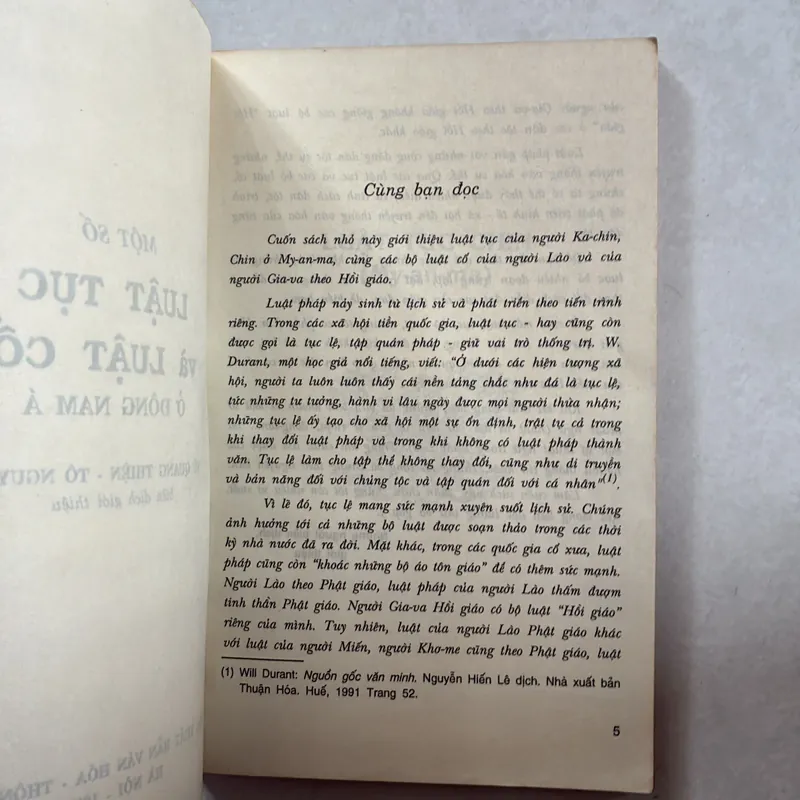 Một số luật và tục cổ ở Đông Nam Á 693040