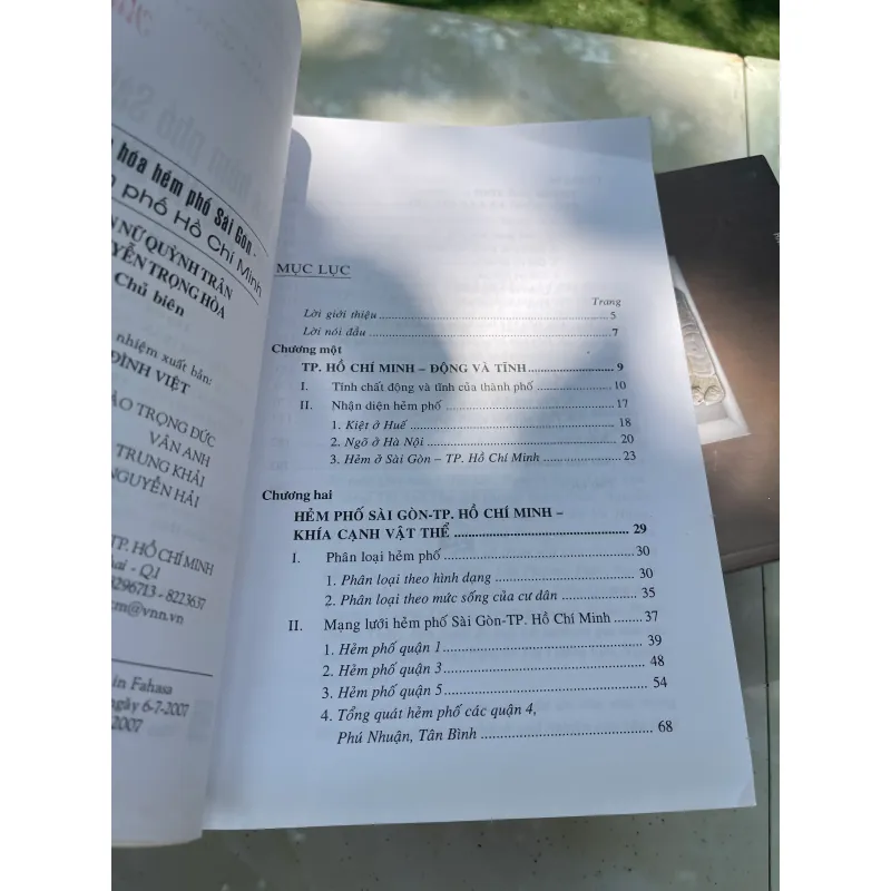 VĂN HOÁ HẺM PHỐ SÀI GÒN - THÀNH PHỐ HỒ CHÍ MINH - TÔN NỮ QUỲNH TRÂN, NGUYỄN TRỌNG HOÀ  1021508
