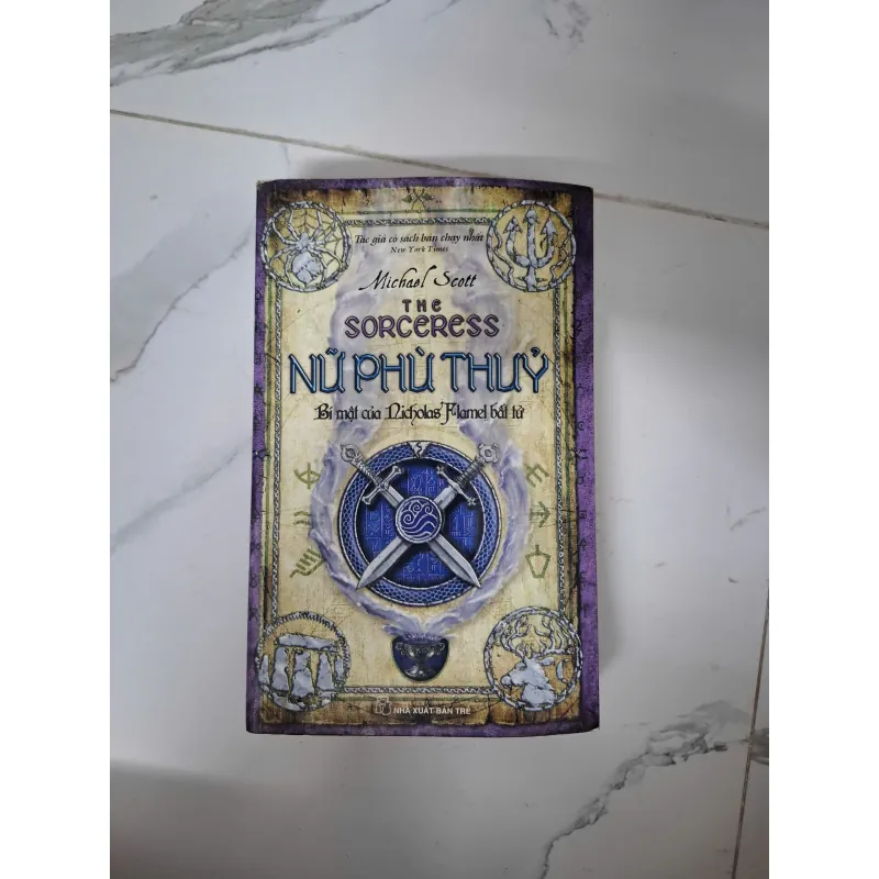 Nữ phù thủy (Bí mật của Nicholas Flamel bất tử) - Michael Scott 1020782