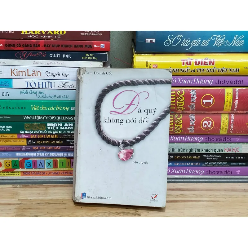 Đá quý không nói dối 702824