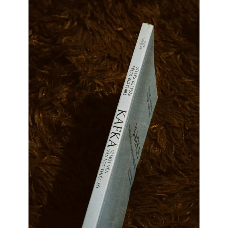 Kafka vì một nền dân tộc thiểu số 702969