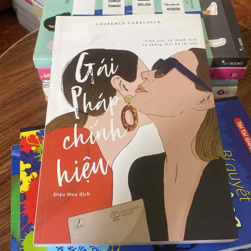 Gái Pháp Chính Hiệu - Laurence Caracalla#HATRA 711637