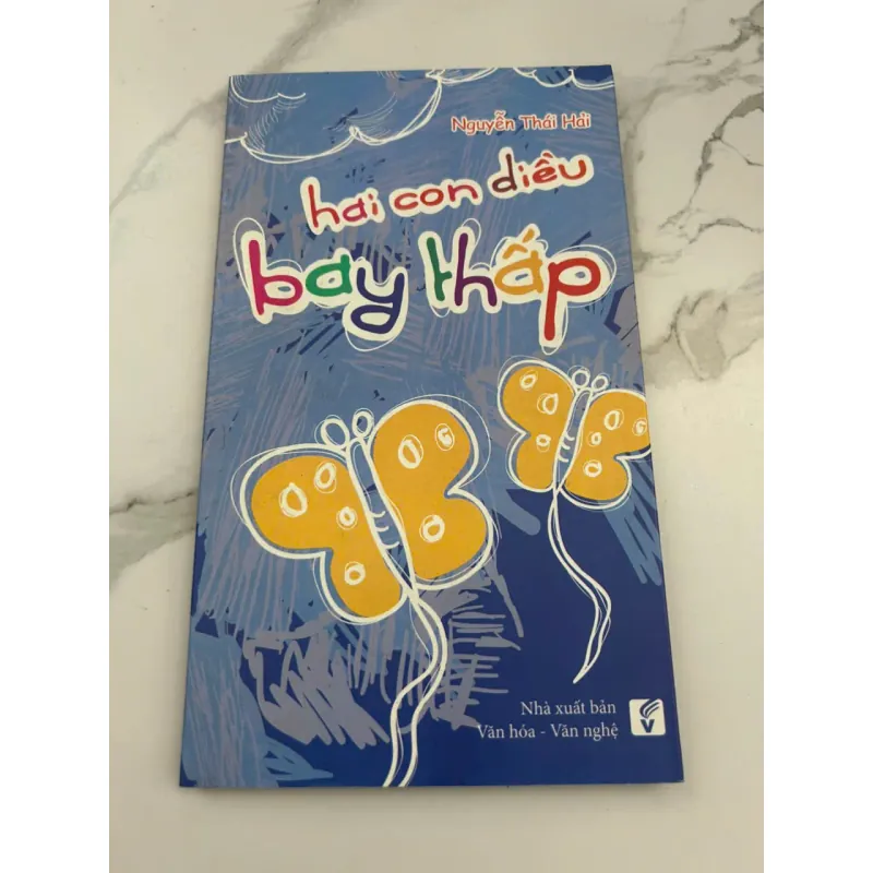 Hai Con Diều Bay Thấp – Truyện Thiếu Nhi – Tác giả: Nguyễn Thái Hải 601286