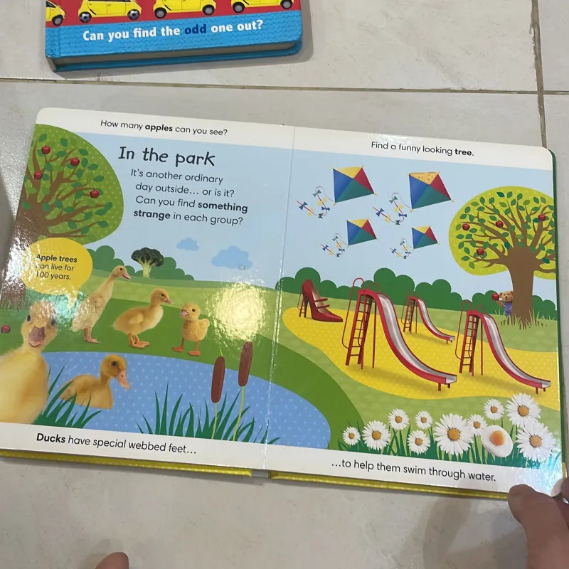 NGOẠI VĂN sách tiếng anh trẻ em nxb DK nổi tiếng : Spot the difference OUT AND ABOUT 1027812