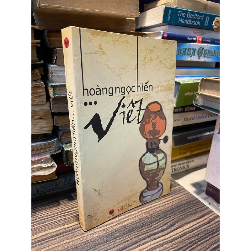 Hoàng Ngọc Hiến ... Viết 1034852
