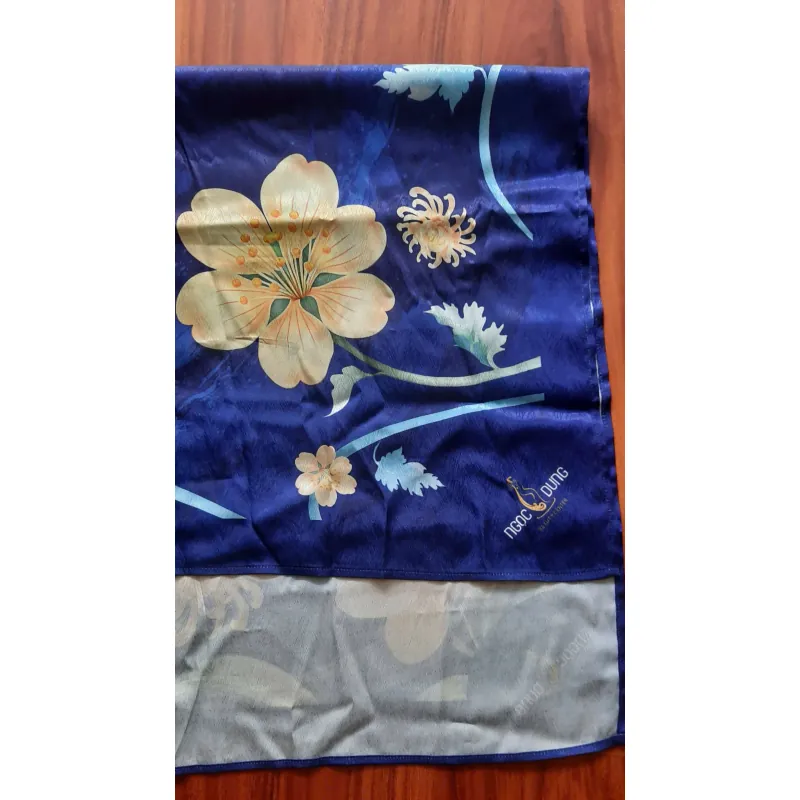 Khăn choàng cổ đi biển thổ cẩm du lịch mùa hè che nắng chụp hình chất dày 1027829