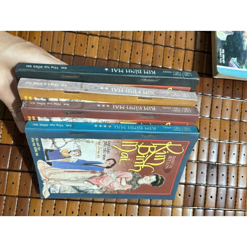 Bộ Kim Bình Mai bộ cũ 4 cuốn 551611