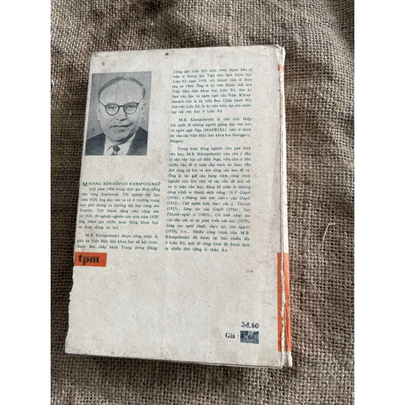 Cá tính  sáng tạo của nhà văn và sự phát triển văn học và sự phát triển KHRAPCHENKÔ 932946