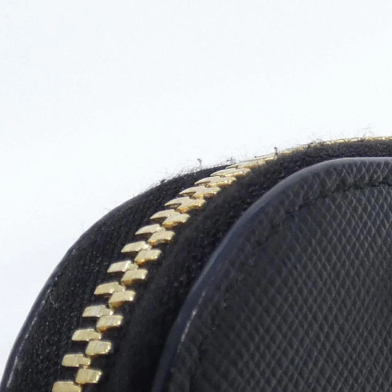 Túi đeo vai Prada 1DH030 608977