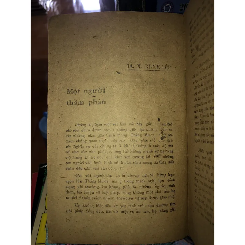 Viên sỏi trắng - Ia.X.Ki-xe-lép & Lê-ô-nít Bô-Brốp 973103