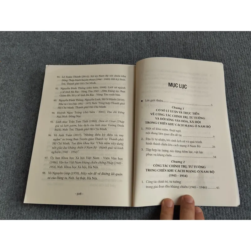 CÔNG TÁC CHÍNH TRỊ, TƯ TƯỞNG VÀ ĐỜI SỐNG VĂN HOÁ, XÃ HỘI 694824