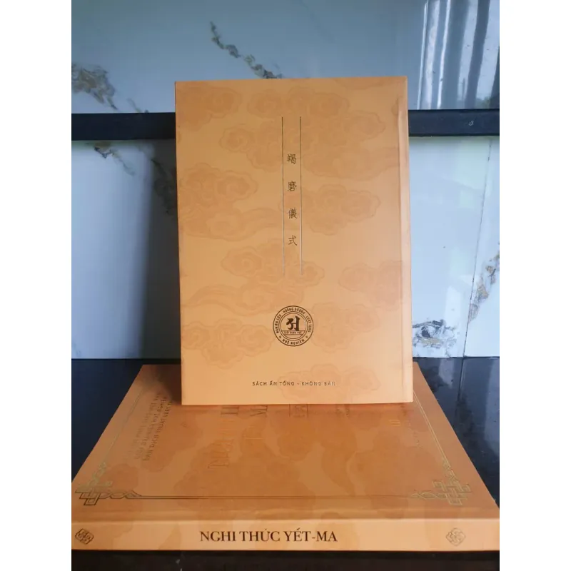 Sách Nghi Thức Yết-Ma - Phạm Lệ, Tôi Dịch, Nội Dung Sâu Sắc 640066