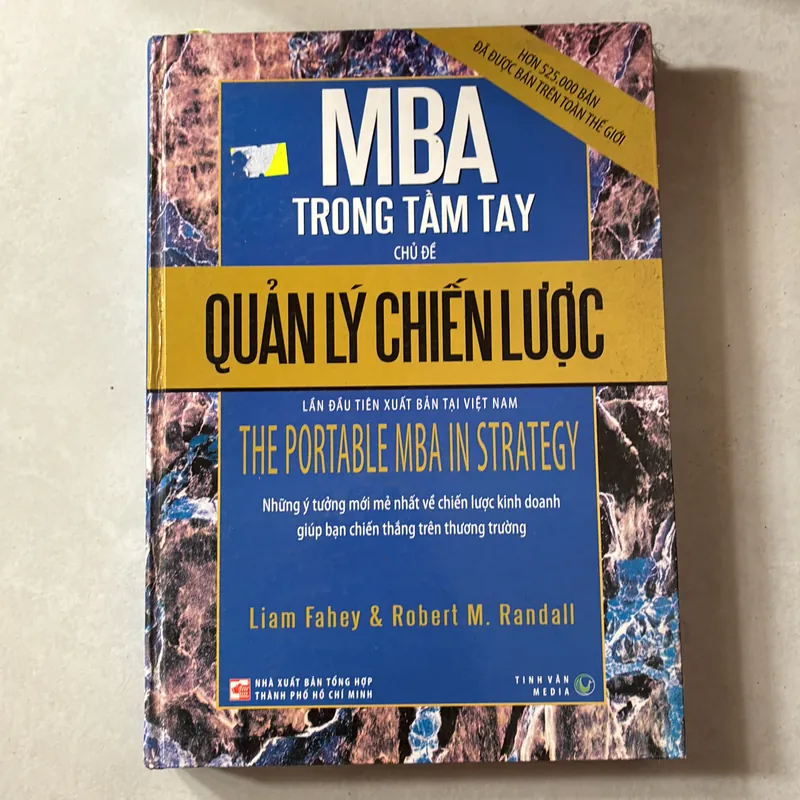 Quản lý chiến lược - Liam Fahey (bìa cứng, khổ to) 727744