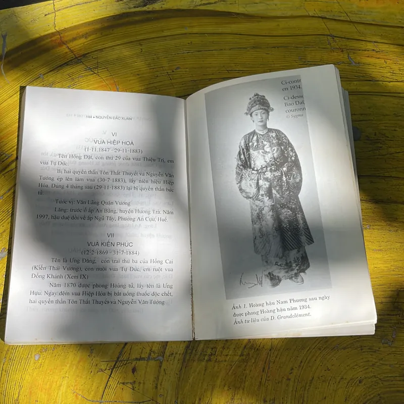 COMBO CHUYỆN NỘI CUNG CỰU HOÀNG BẢO ĐẠI & CÁC VỊ ĐỆ NHẤT PHU NHÂN HOA KỲ 735821