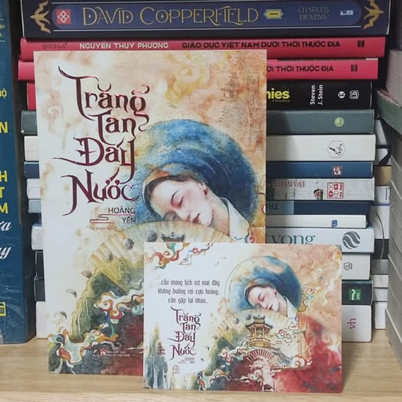 Trăng tan đáy nước - Hoàng Yến (sách đẹp như mới) 353176