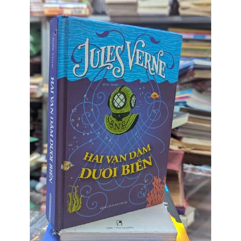 Hai vạn dặm dưới đáy biển - Jules Verne 360454