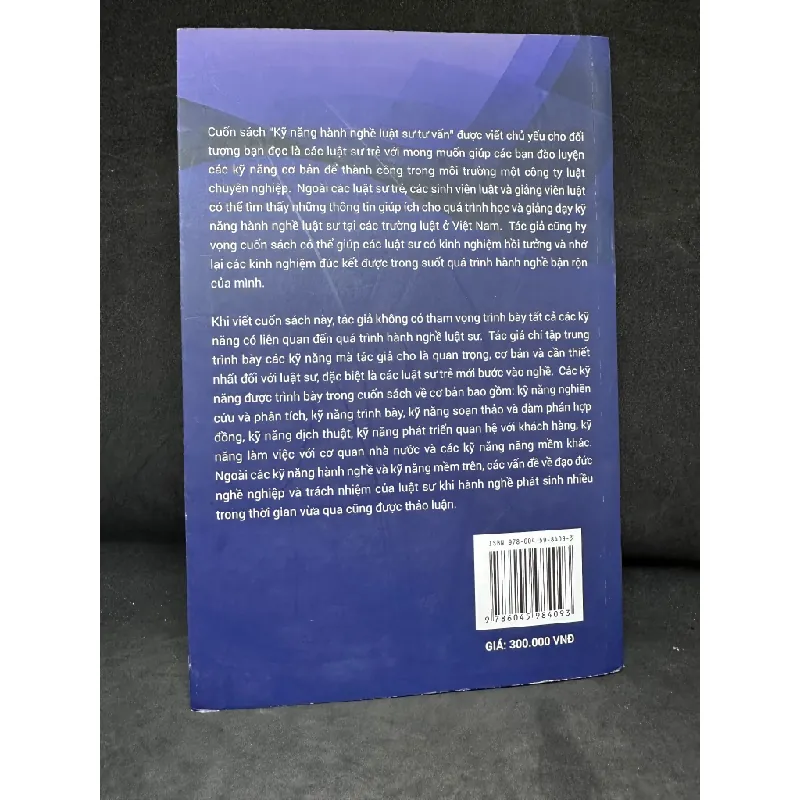 [Phiên Chợ Sách Cũ] Kỹ Năng Hành Nghề Luật Sư Tư Vấn - Trường Nhật Quang 2804, 2017 445810