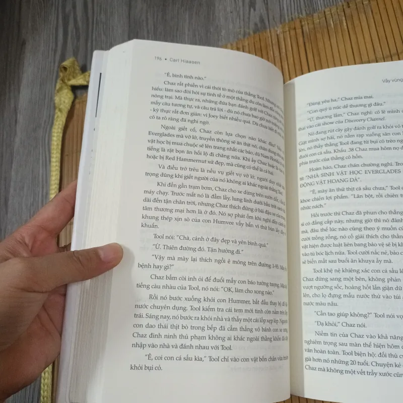 Vẫy Vùng Giữa Vũng Lầy - CarlHiaasen 1010655