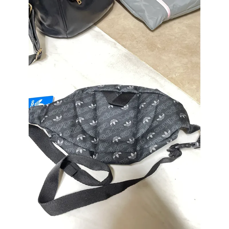 Túi bao tử Adidas chính hãng new 100% 714122