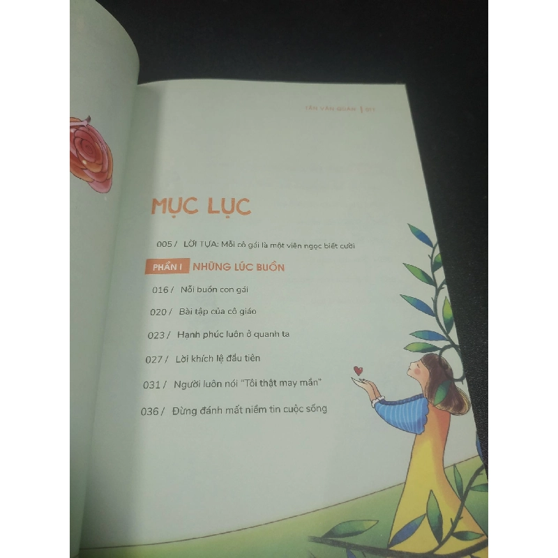 Mỉm cười là đôi mắt đẹp nhất tác giả Tần Văn Quân 2020 mới 80% HCM1007 911784