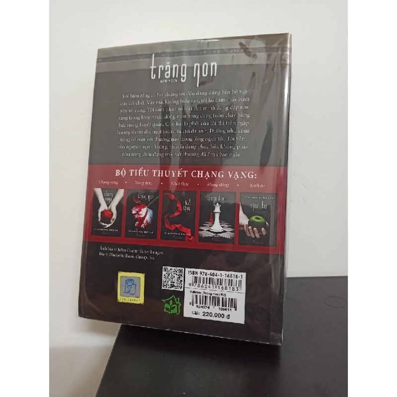 Trăng Non (Tái Bản 2020) - Stephenie Meyer New 100% HCM.ASB3008 354319
