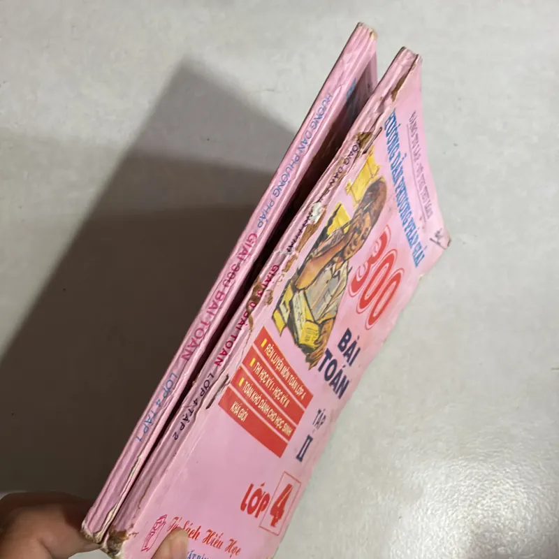 Hướng dẫn phương pháp giải 300 bài toán lớp 4 (2 tập) - 1995s 783153