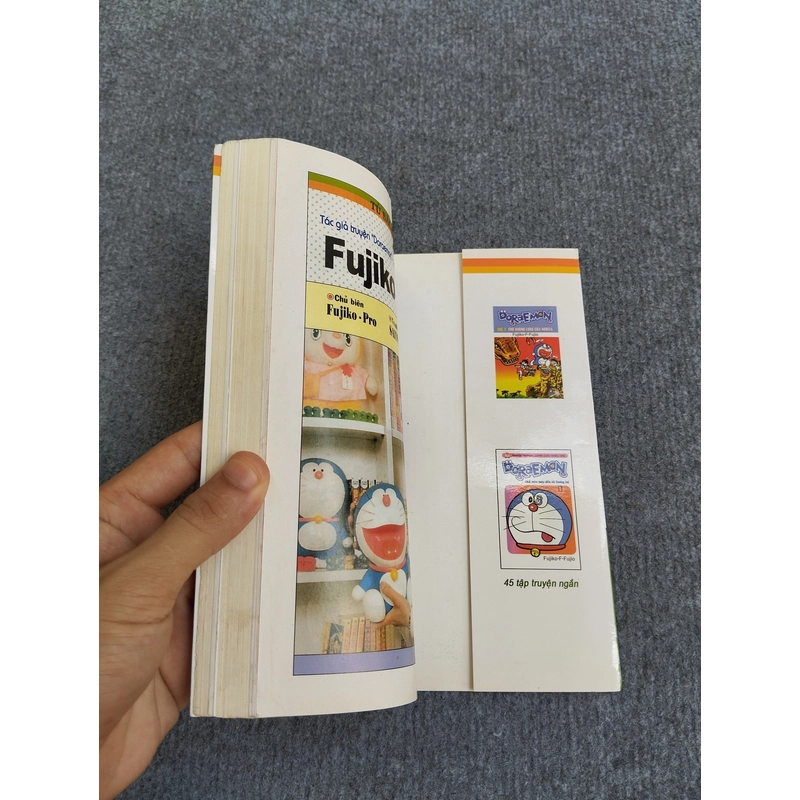 TỦ SÁCH DANH NHÂN FUJIKO.F.FUJIO 517698