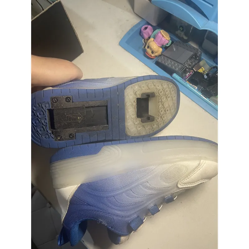 Combo 04 Giày Sandal và Bata Bitis cho bé trai size 33 (7-9 tuổi ) 390972