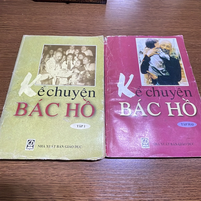 Kể chuyện Bác Hồ tập 1 và 2 tái bản lần 1 387521