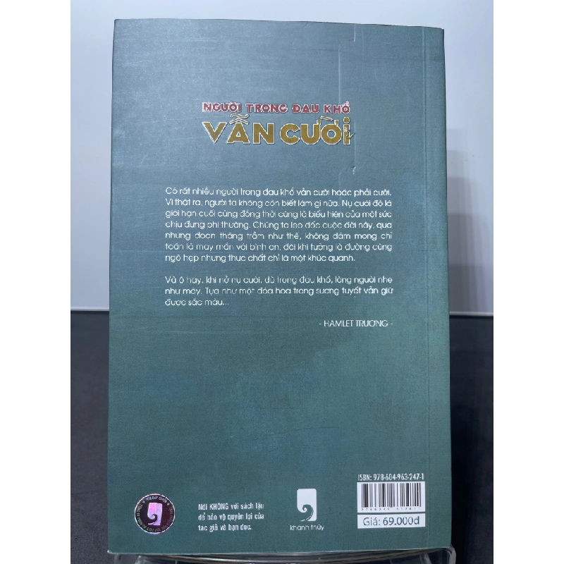 Người trong đau khổ vẫn cười 2018 mới 85% ố nhẹ bụng sách chữ ký tác giả Hamlet Trương HPB1607 VĂN HỌC 458696