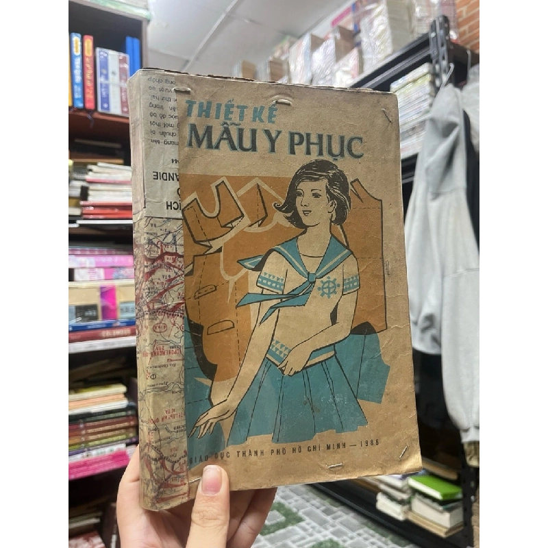 Thiết kế mẫu y phục - Triệu Thị Chơi 785748