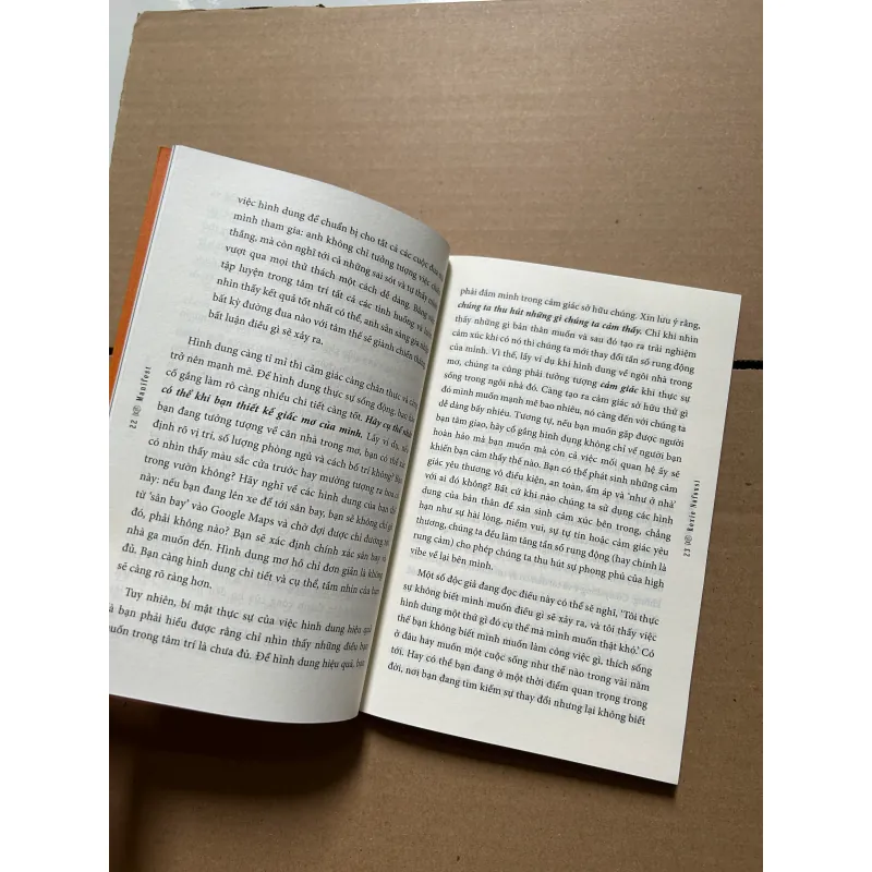 Manifest 7 bước để thay đổi cuộc đời bạn mãi mãi - Roxie Nafousi 788922