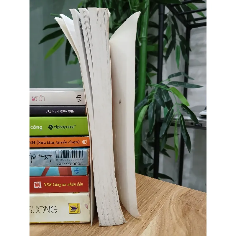 130 bài thơ tặng vợ và những lời bình – Nhiều tác giả 574123