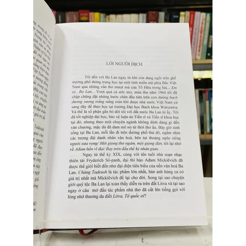 CHÀNG TADEUSH HAY LÀ VỤ CƯỠNG CHIẾM CUỐI CÙNG Ở LAVITA - AĐAM MICKIÊVICH 602508