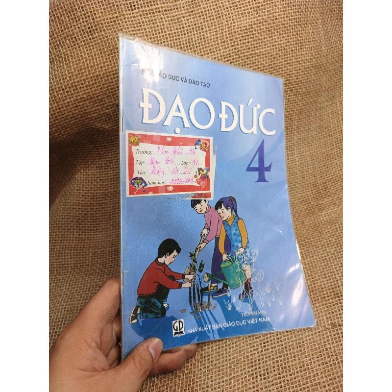 Đạo đức 4 2014 mới 80% (Sách giáo khoa - giáo trình) HCM060526 1039263