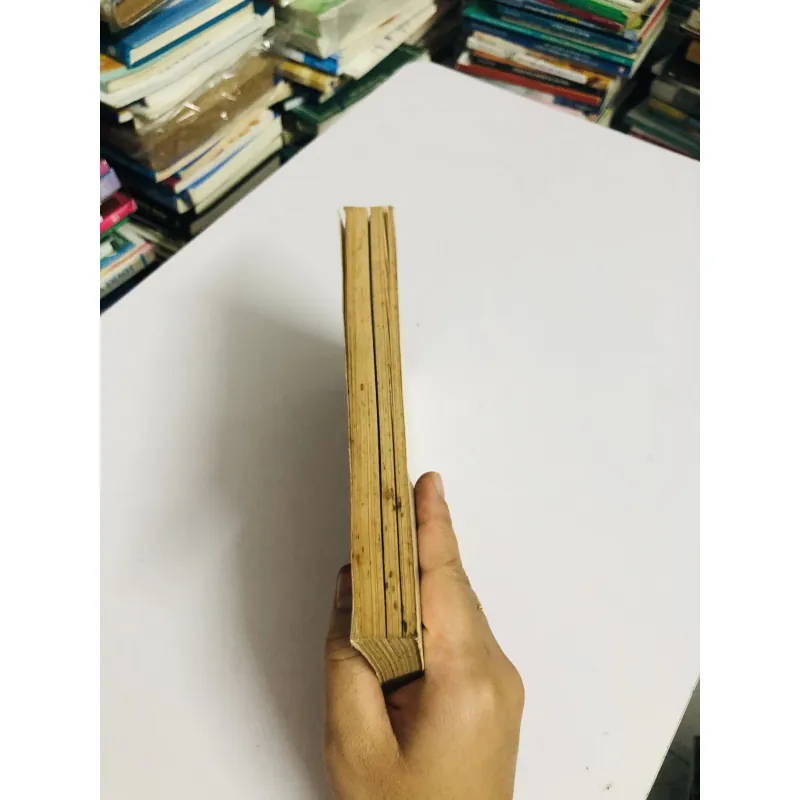 BƯỚC VÀO NGHỀ BÁO 780475