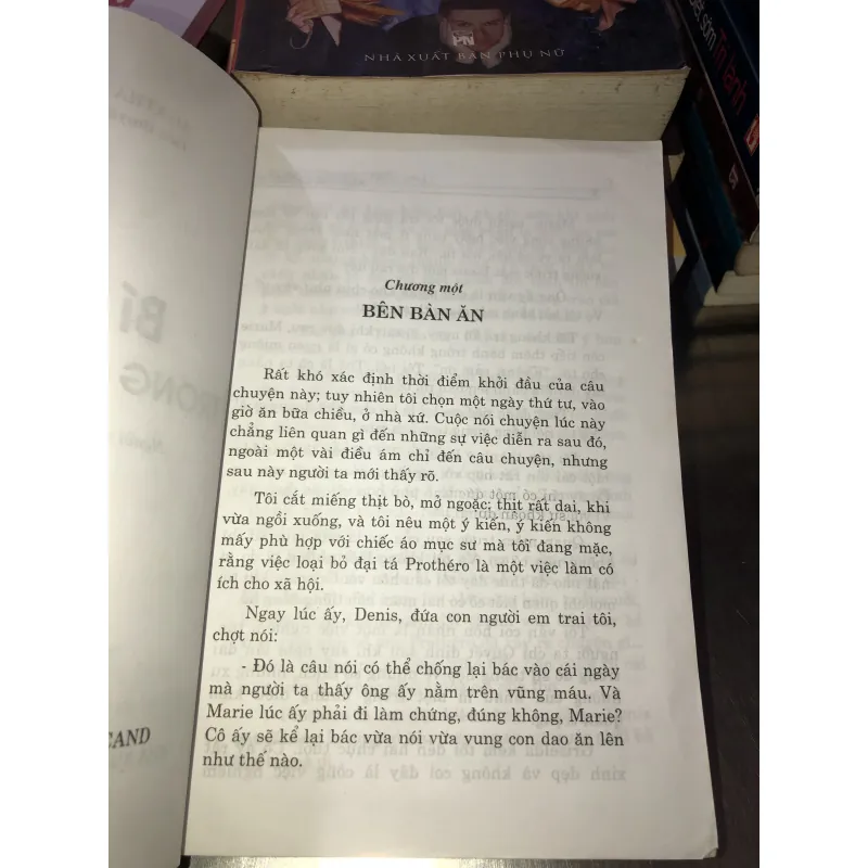 Bí mật trong chiếc vali - Agatha Christie 999458