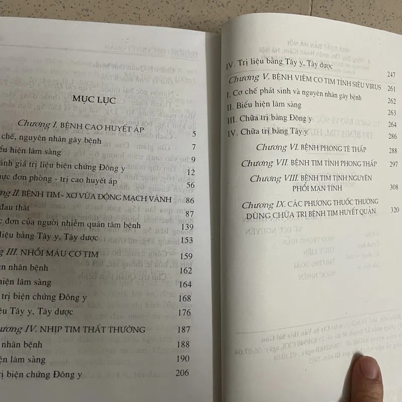 Bệnh Tim & Huyết Quản – Tủ sách Bảo vệ Gia đình 763546